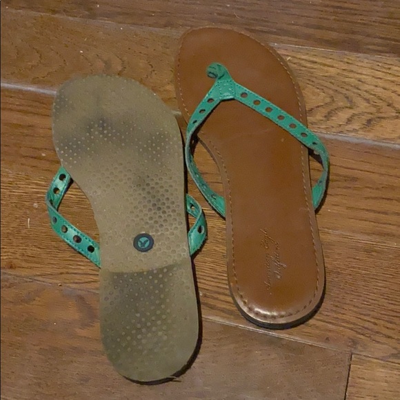 American Eagle Flip Flops - Picture 2 of 3